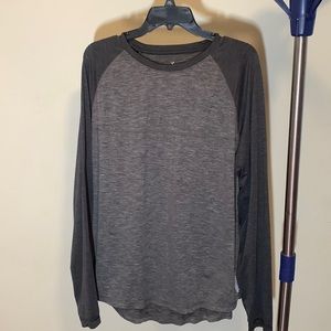 American eagle mens XL shirt, stretchable fabric, grey long sleeve